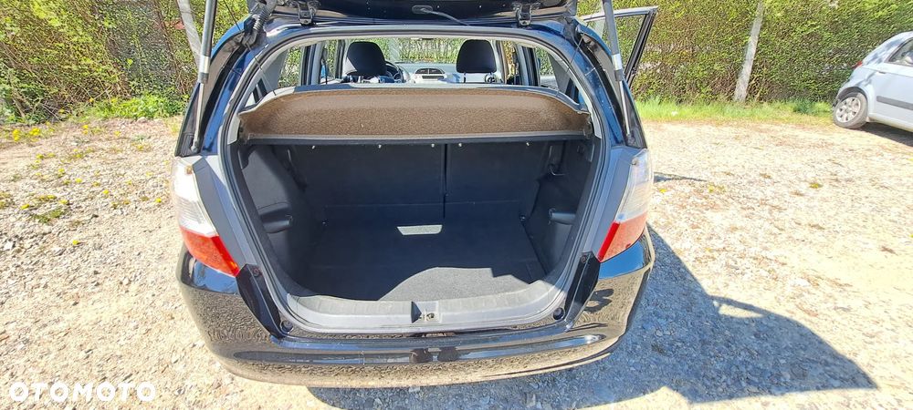 Honda Jazz ver-1-4-i--vtec-elegance - 17