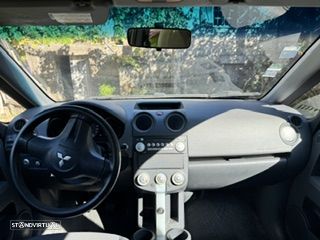 Mitsubishi Colt - 5
