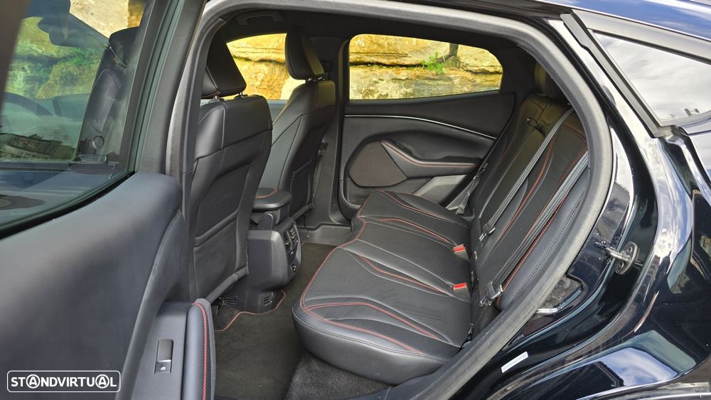 Ford Mustang Mach-E AWD - 57