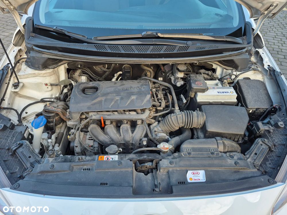 Kia Ceed 1.4 CVVT UEFA EURO 2016 - 17