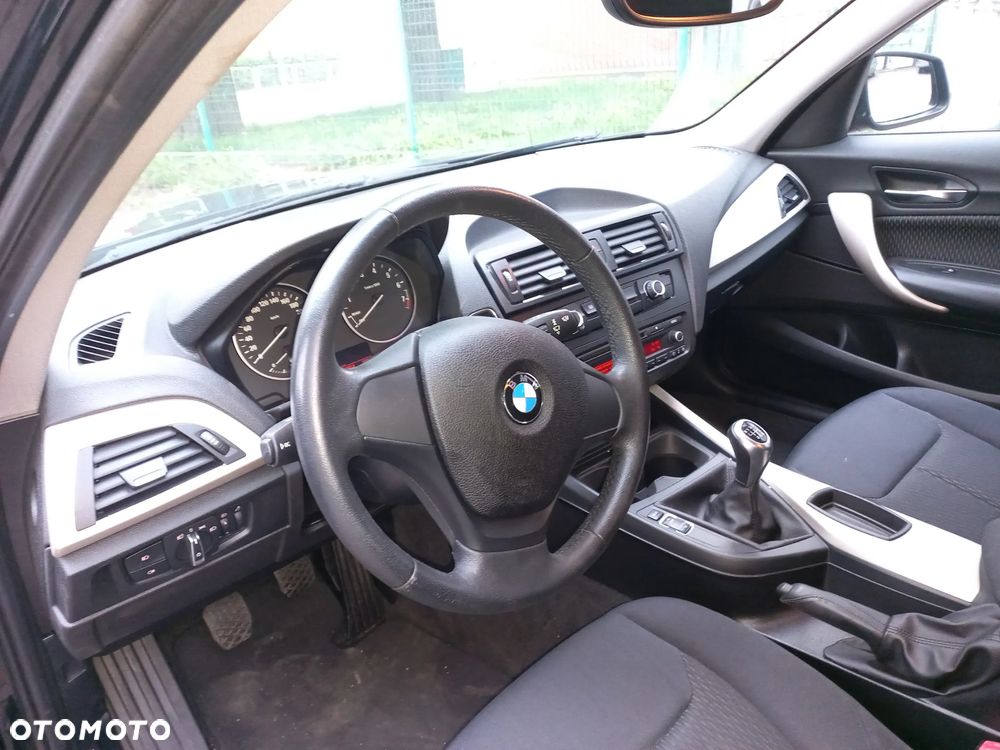 BMW Seria 1 118i - 7