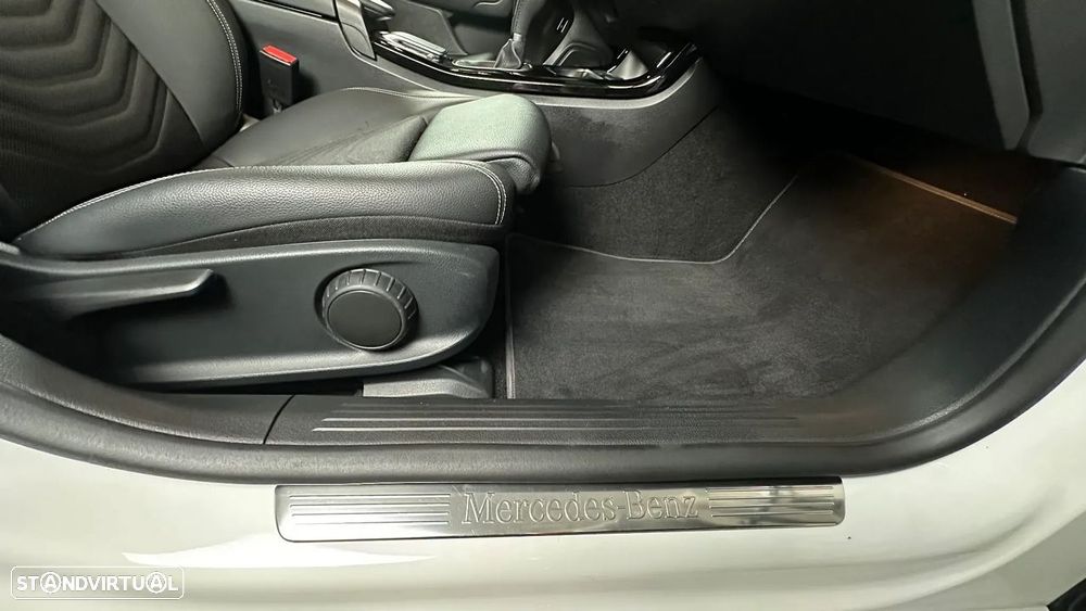 Mercedes-Benz CLA 180 d Progressive - 29