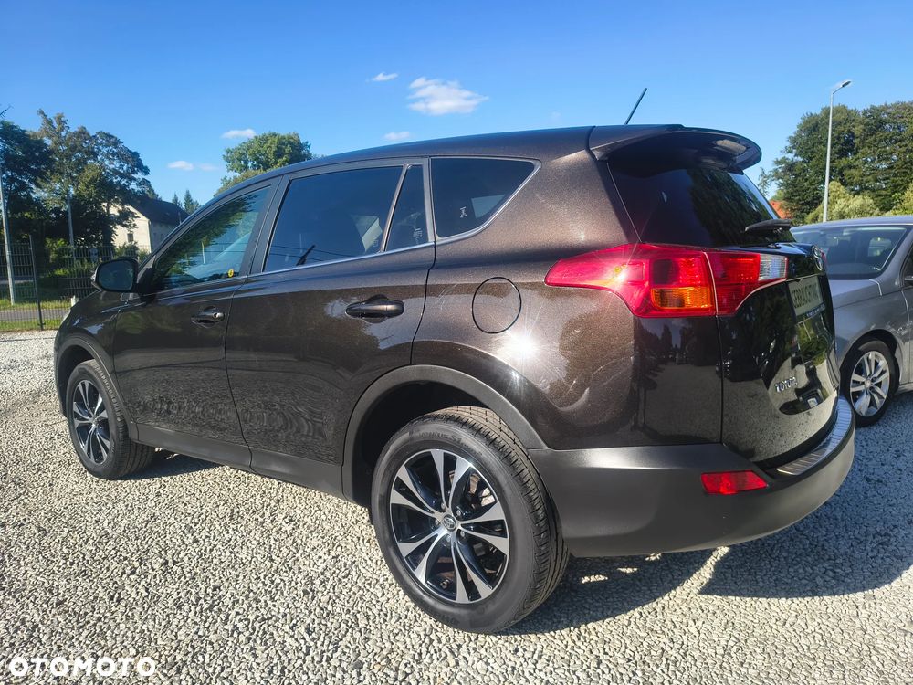 Toyota RAV4 2.2 D-4D 4x4 Automatik Edition - 8