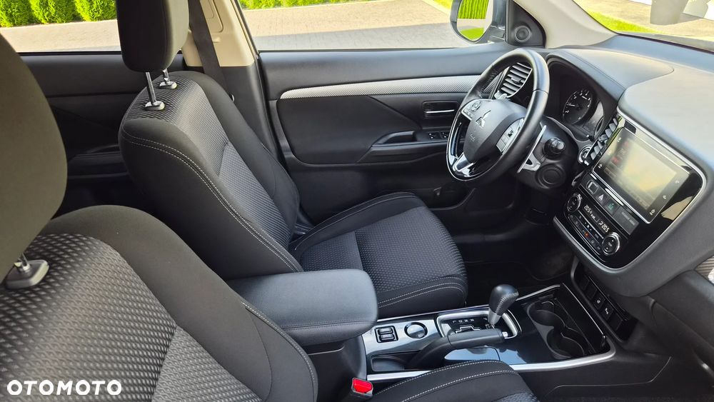 Mitsubishi Outlander 2.0 2WD CVT Edition+ - 14