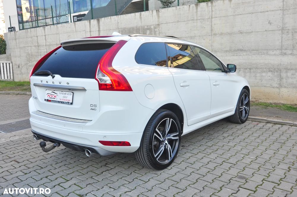 Volvo XC 60 D5 AWD Geartronic Momentum - 4