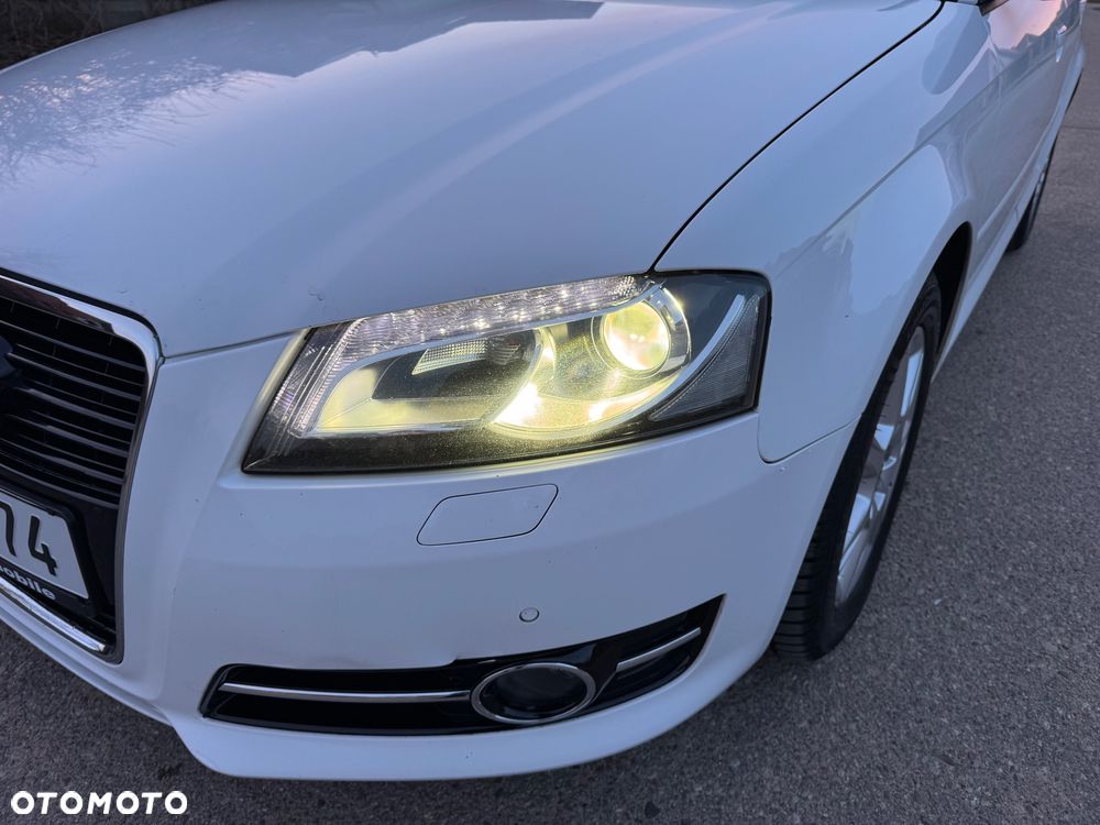 Audi A3 Sportback 2.0 TDI DPF S tronic S line Sportpaket - 10