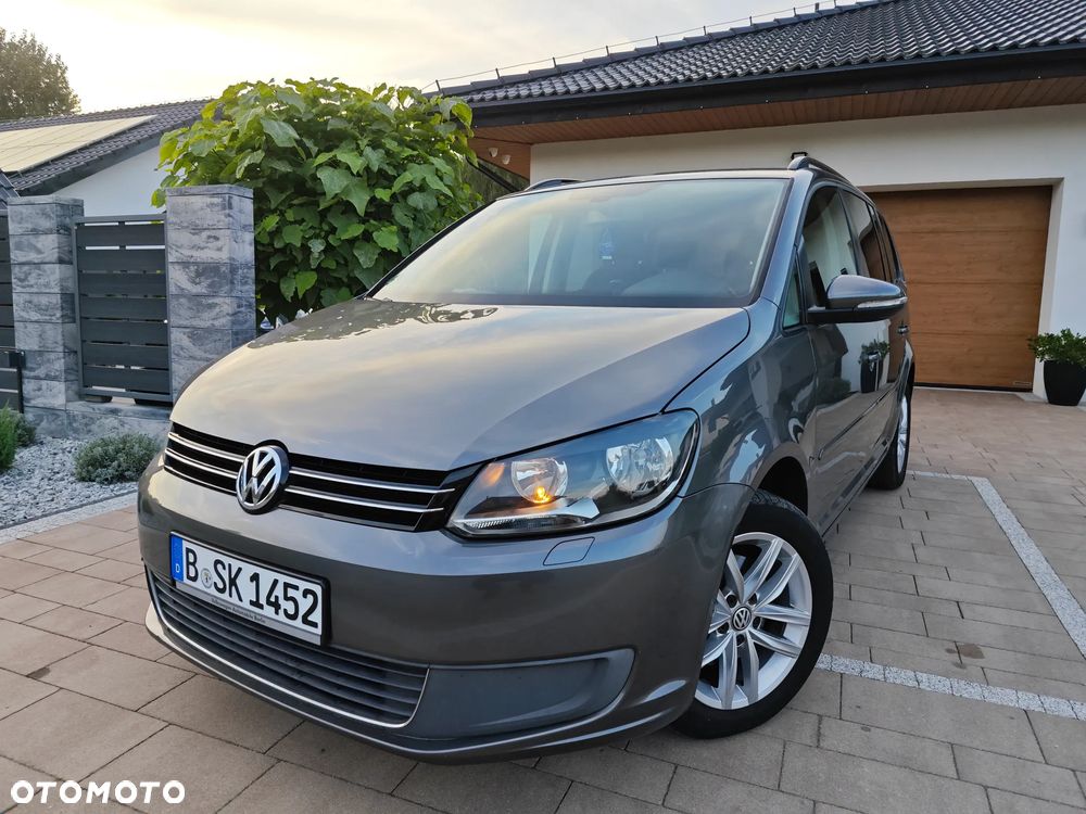 Volkswagen Touran - 32
