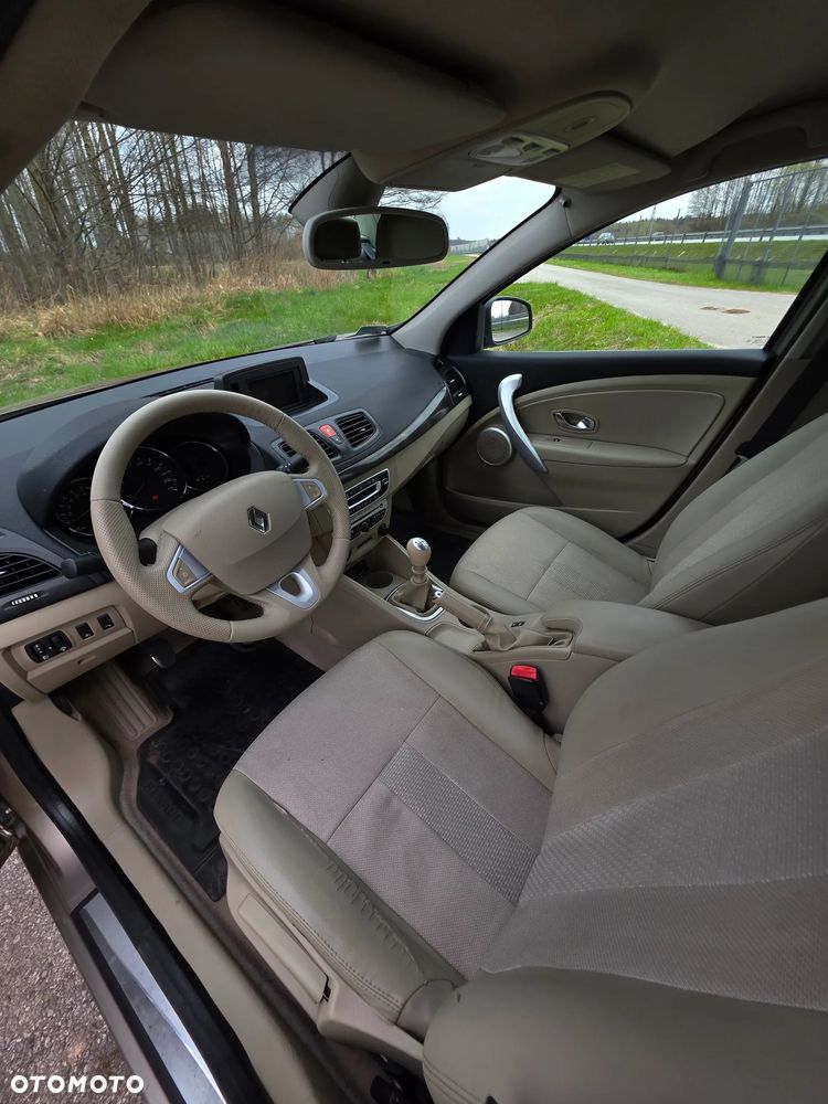 Renault Fluence - 16