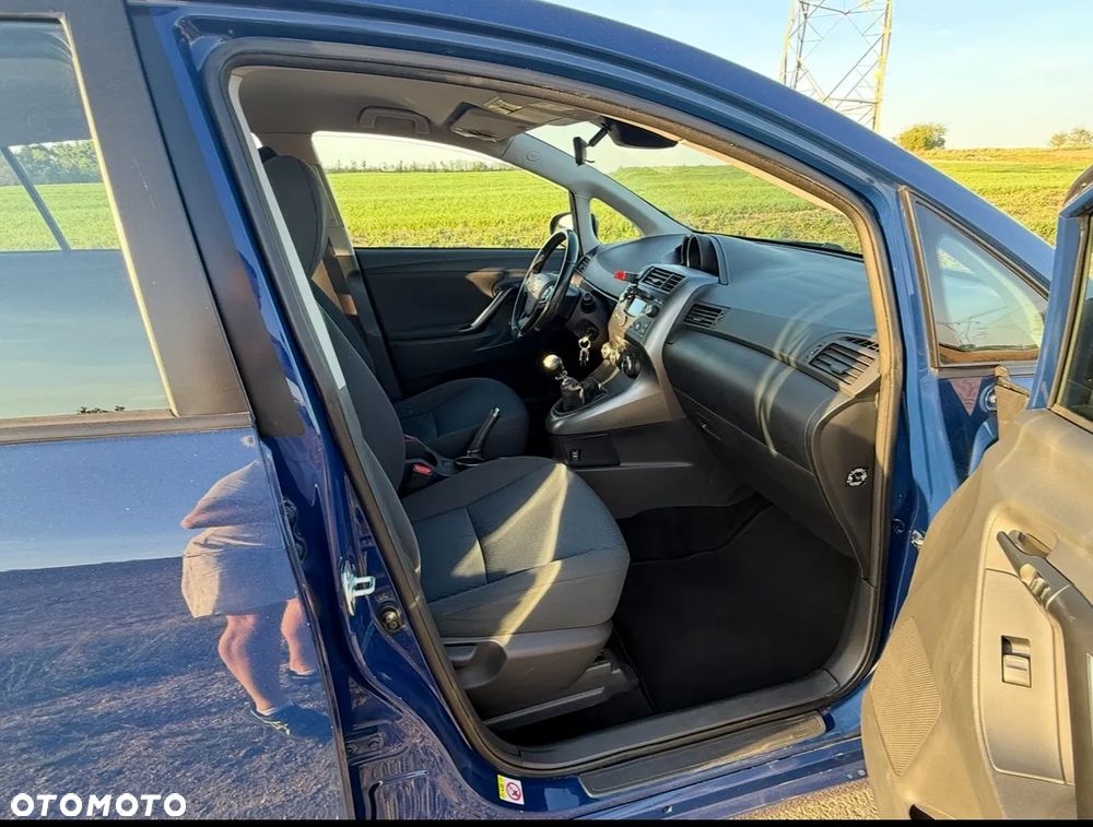 Toyota Verso 1.6 Active 7os EU6 - 17