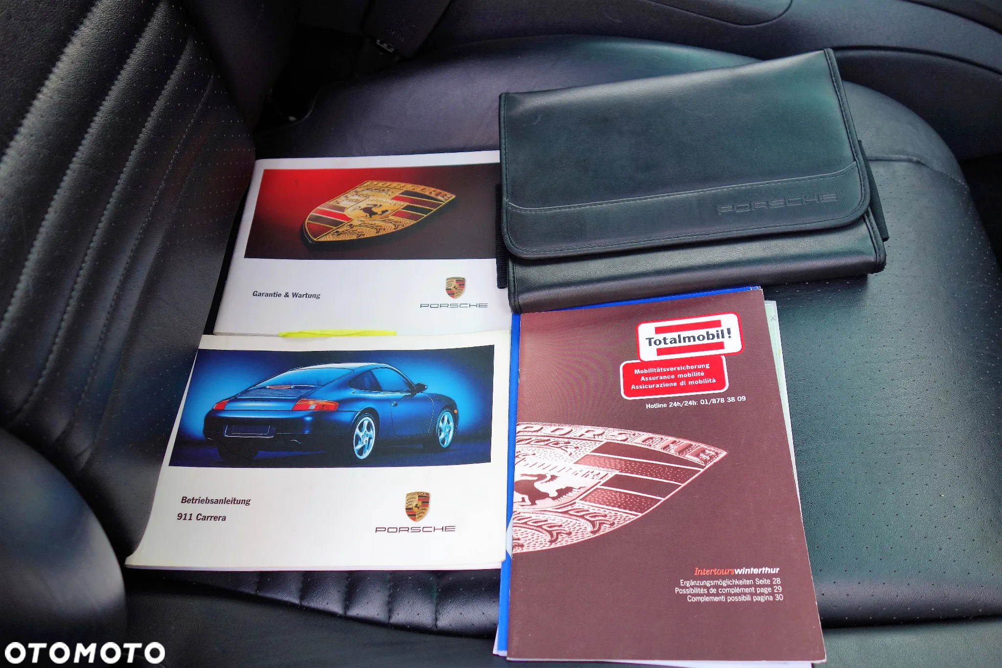 Porsche 911 Carrera 4 - 39