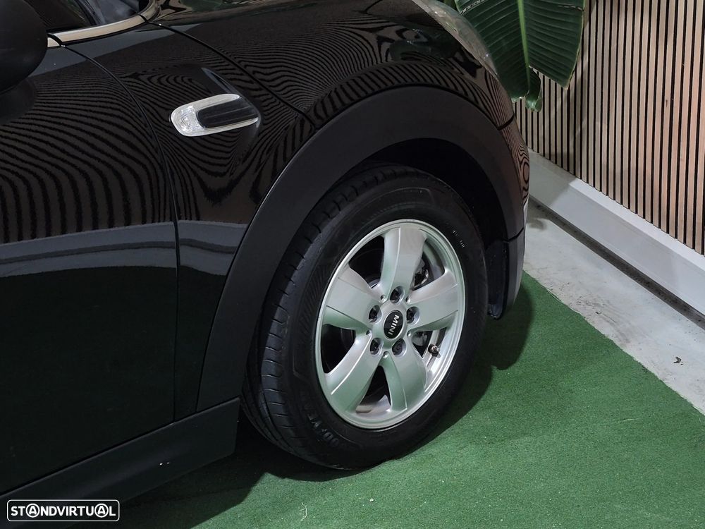 MINI 3 Portas One D - 8