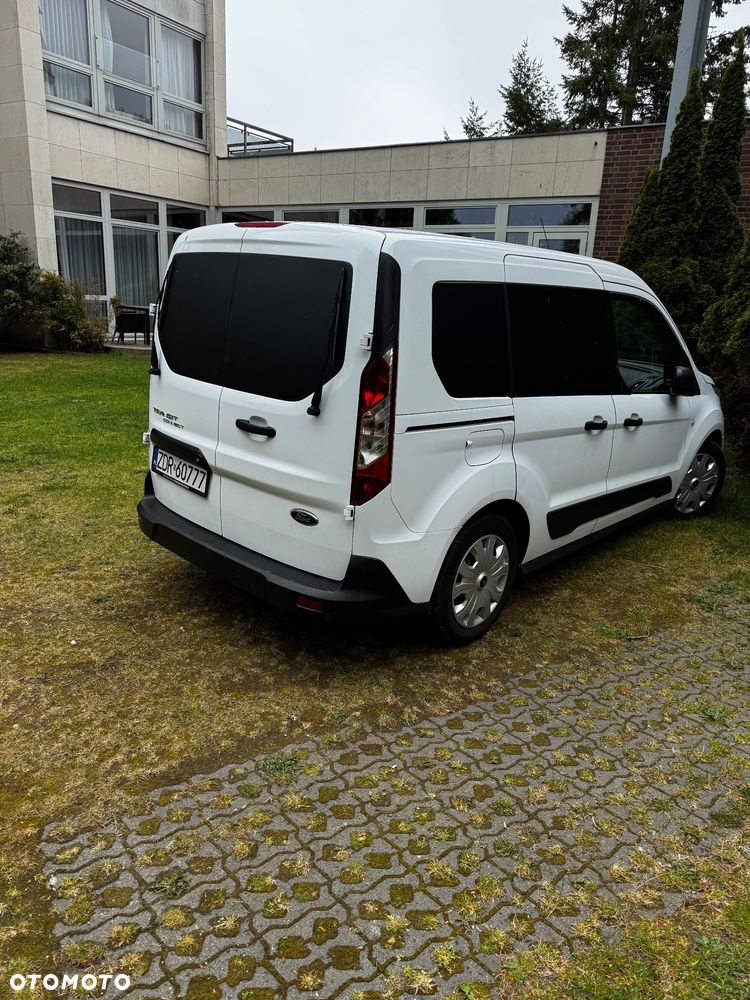 Ford Transit Connect - 18
