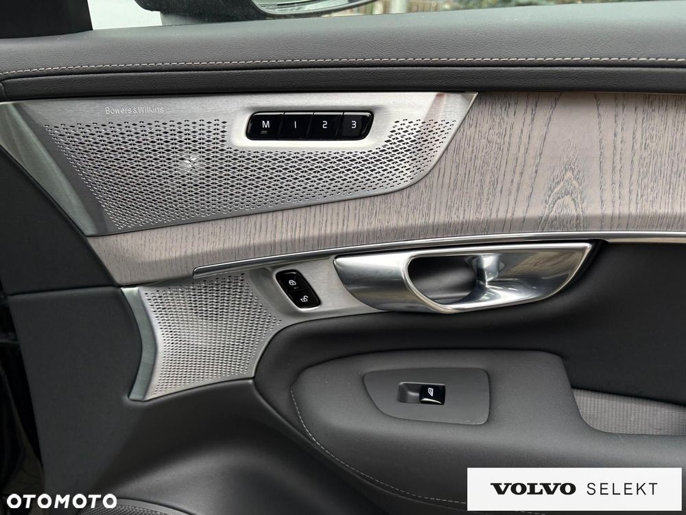 Volvo XC 90 - 22