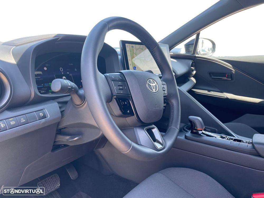 Toyota C-HR 2.0 HDF Plug-in Square Collection - 12