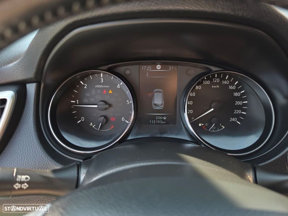 Nissan Qashqai 1.5 dCi N-Connecta - 9