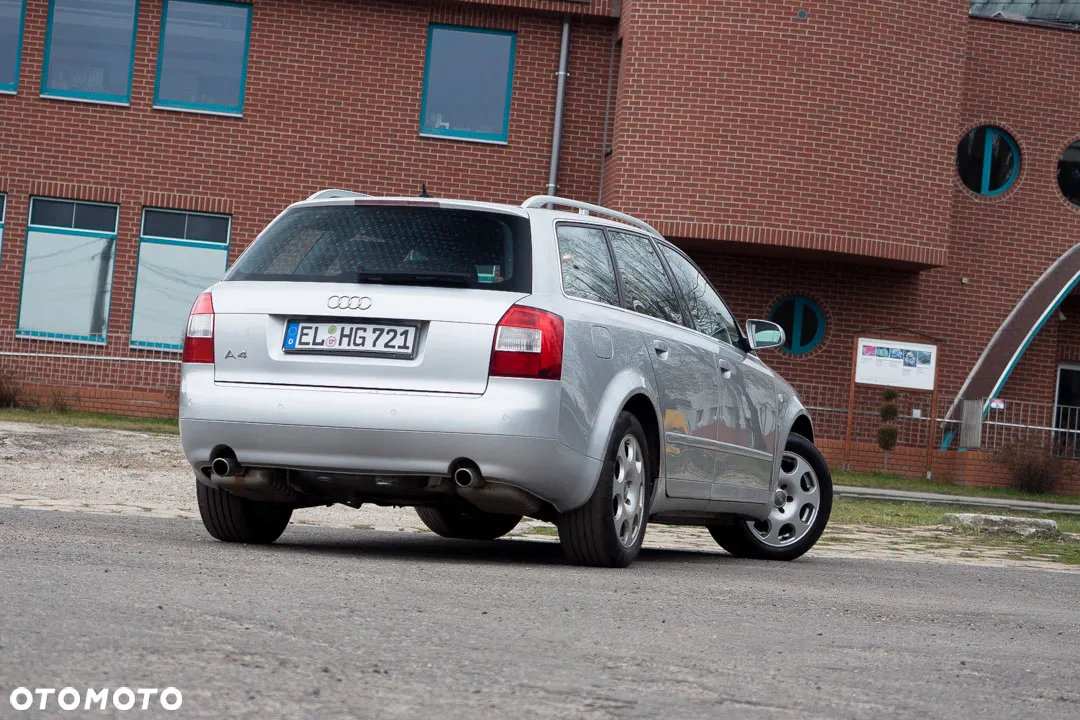 Audi A4 Avant 1.8T Quattro - 9