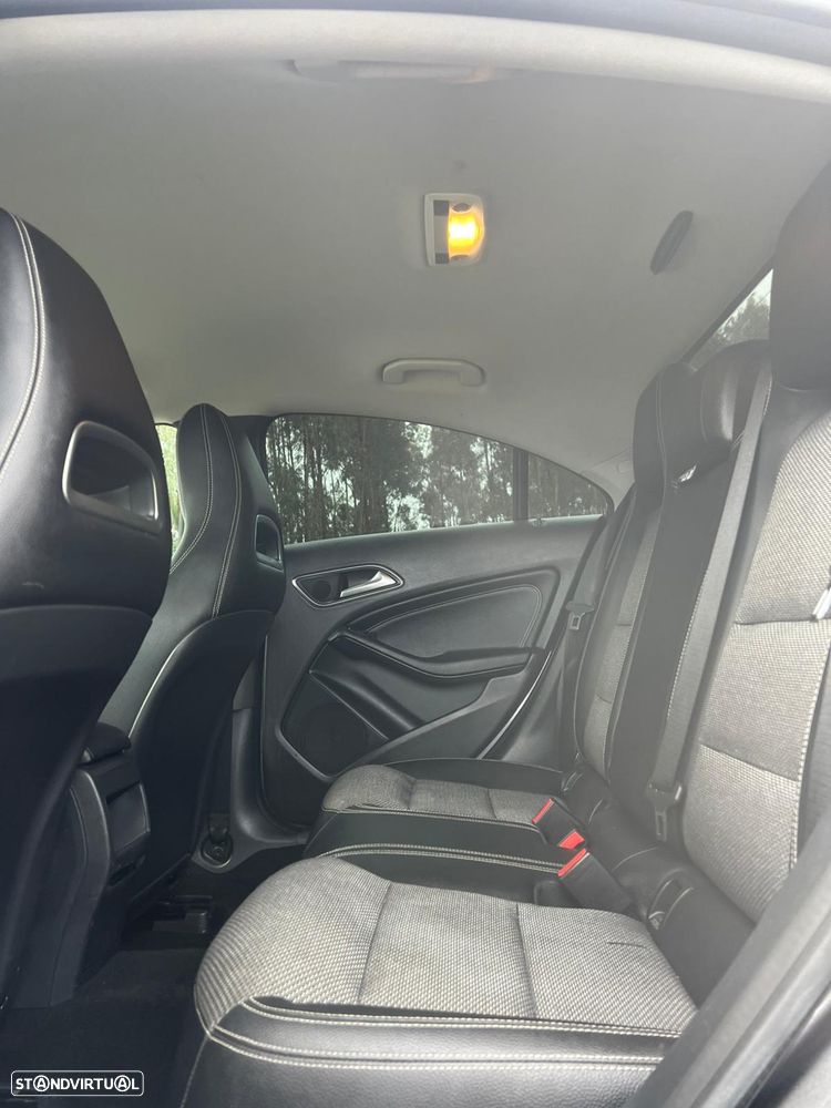 Mercedes-Benz CLA 180 d BlueEFFICIENCY Edition - 8