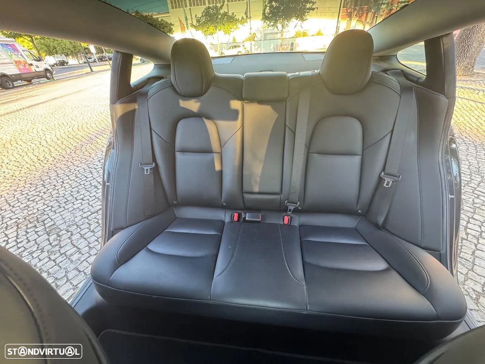 Tesla Model 3 Performance Dual Motor AWD - 11