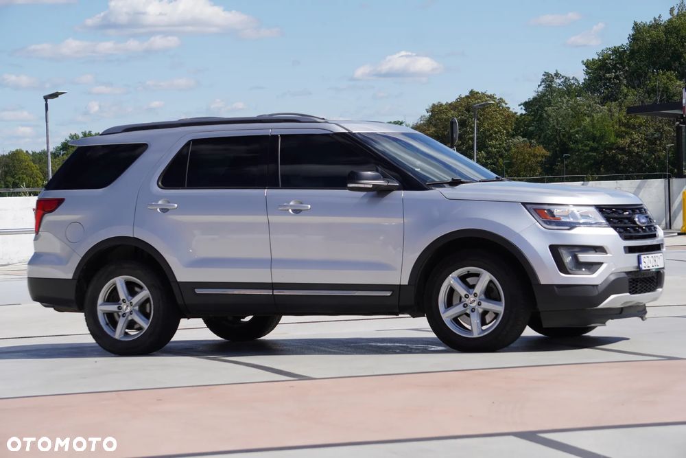 Ford Explorer - 5