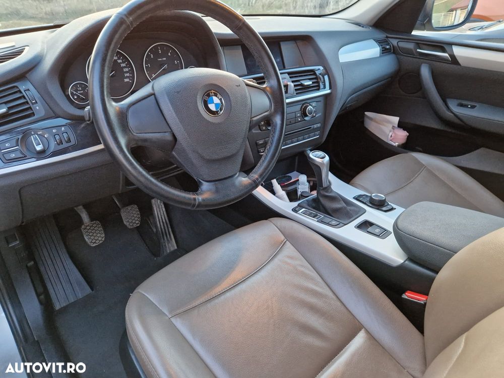 BMW X3 sDrive18d - 9