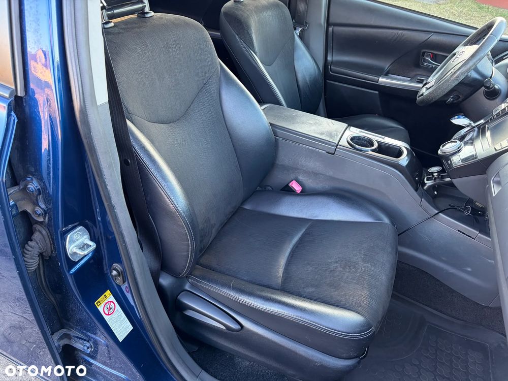 Toyota Prius+ (Hybrid) - 6