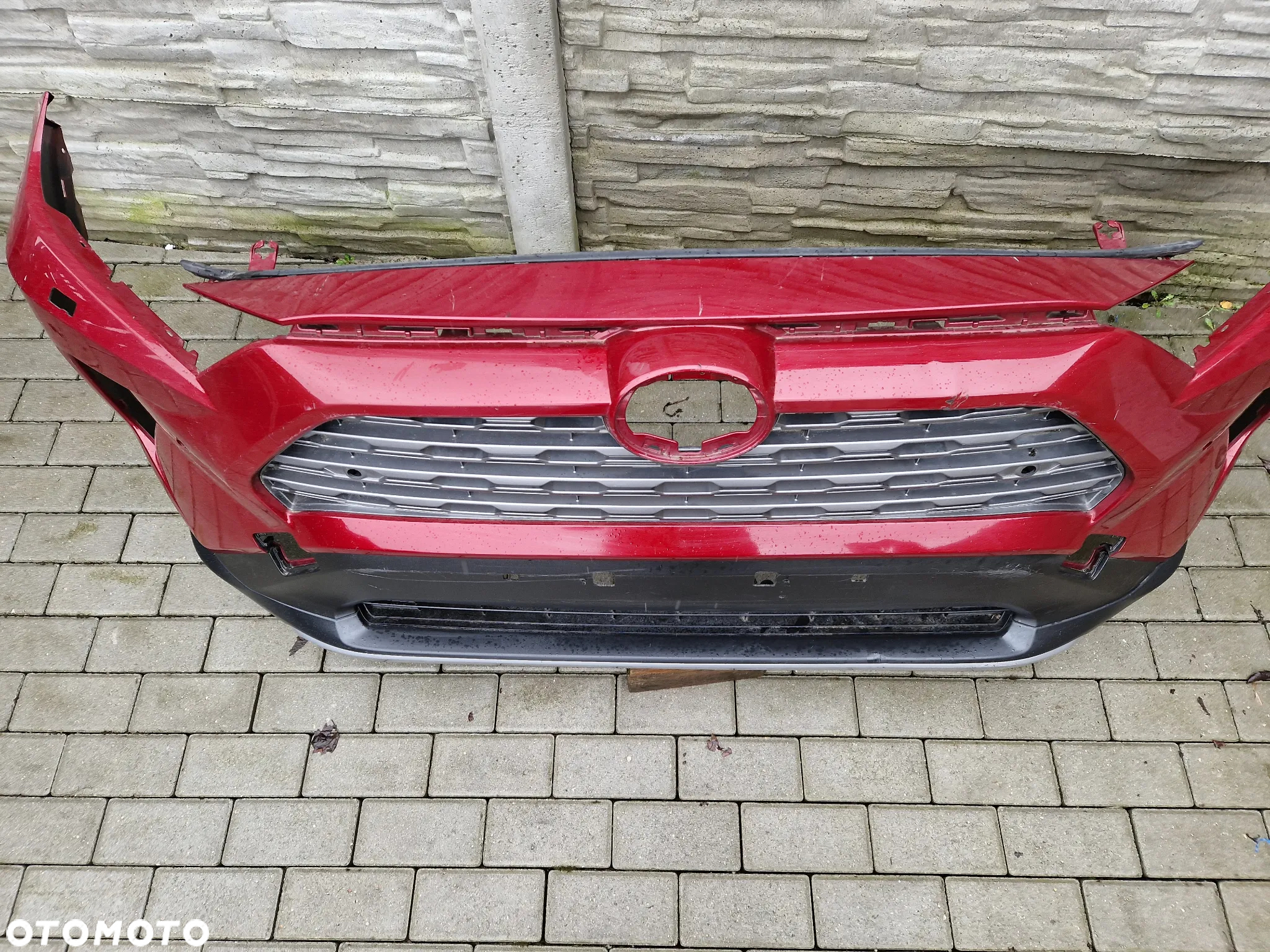 Zderzak Toyota Rav4 v 2019 - - 2