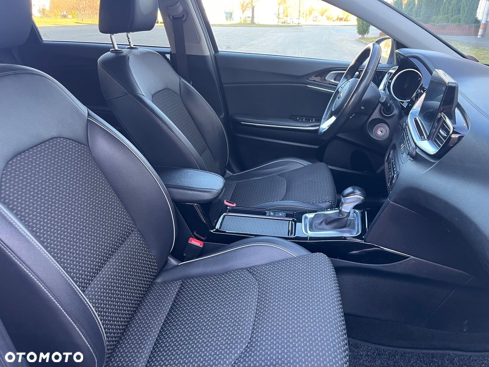 Kia Ceed 1.4 T-GDI L Business Line Plus DCT - 6