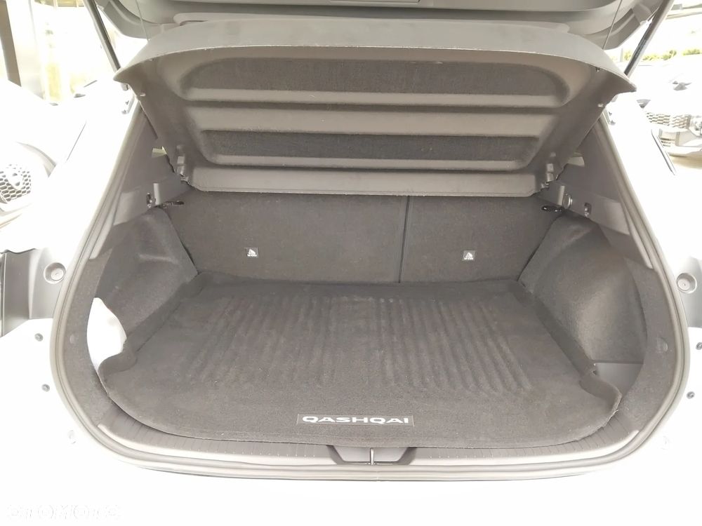 Nissan Qashqai 1.3 DIG-T MHEV N-Connecta - 26