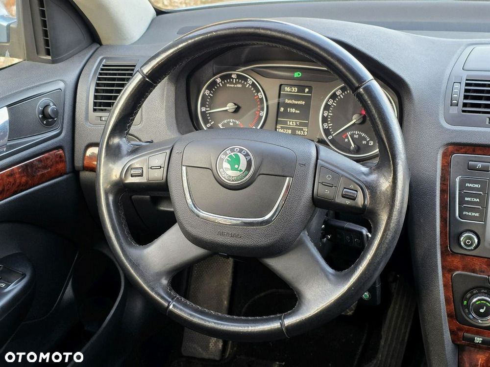 Skoda Octavia 1.8 TSI Elegance DSG - 17