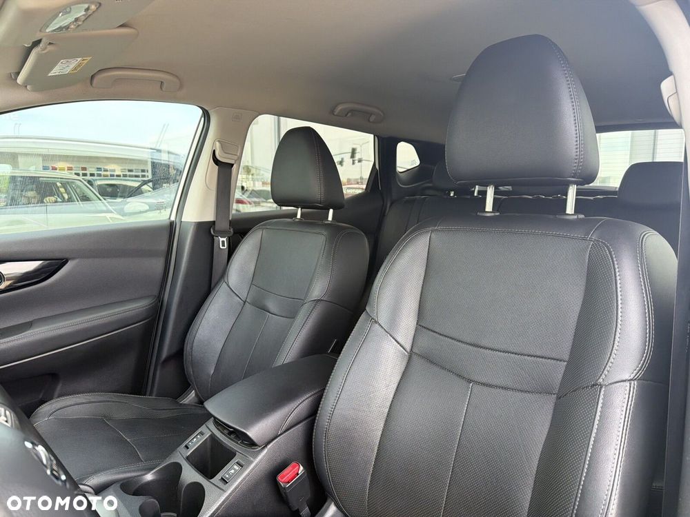 Nissan Qashqai - 12