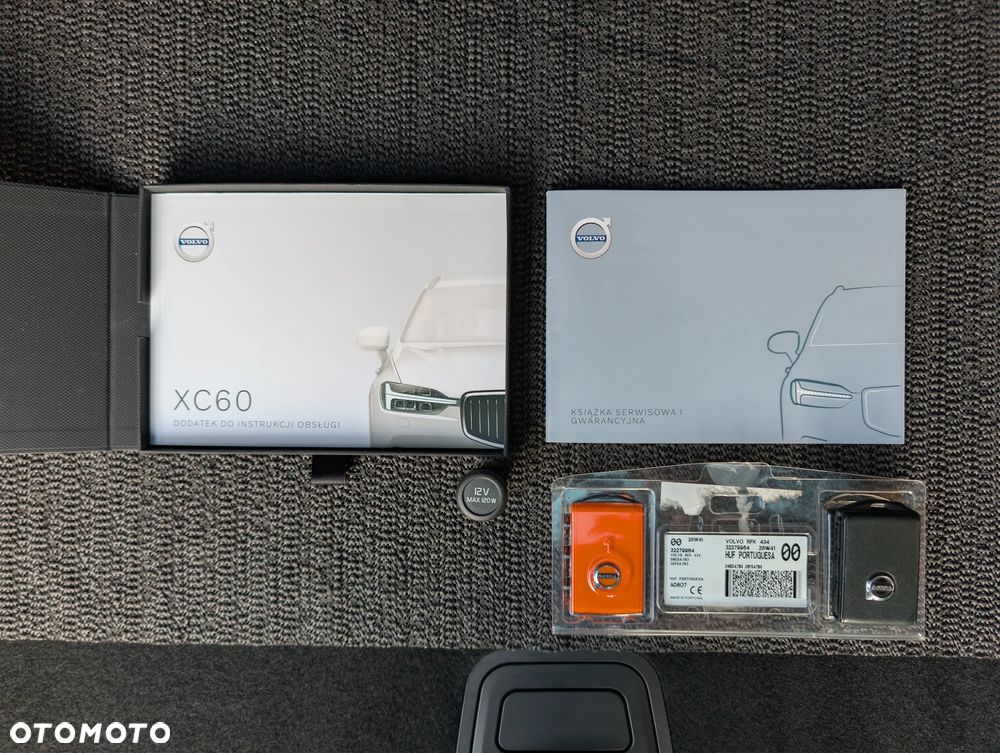 Volvo XC 60 B4 B Momentum - 30