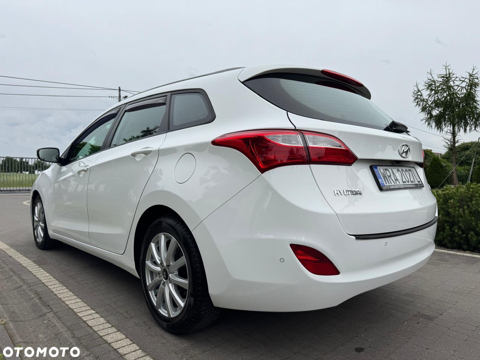 Hyundai i30 1.6 CRDI Automatik Style - 20