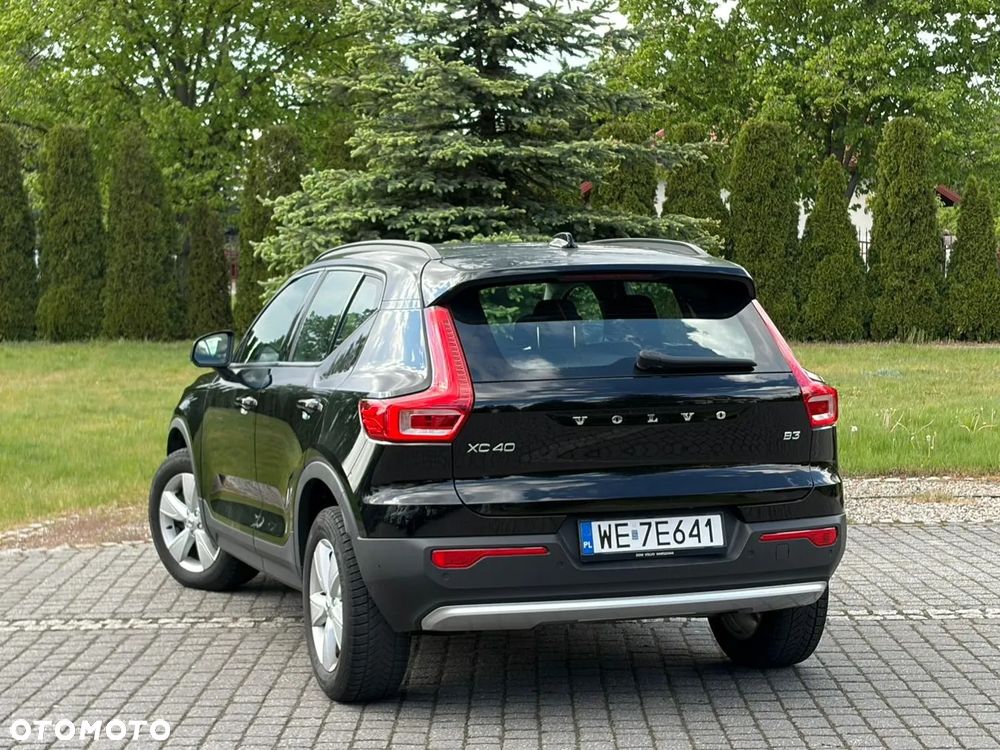Volvo XC 40 B3 Ultra Dark - 7