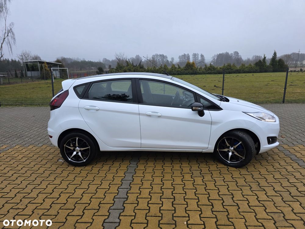 Ford Fiesta 1.5 TDCi Champions Edition - 4
