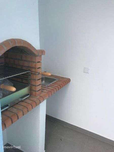 Moradia T3 totalmente renovada - Grande imagem: 5/8