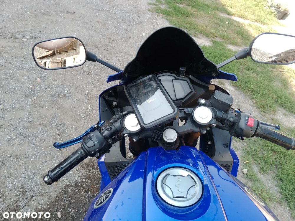 Yamaha YZF - 6