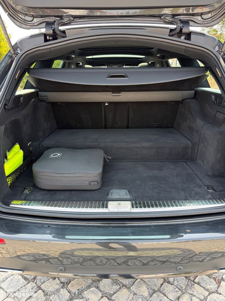 Mercedes-Benz E 300 de 9G-TRONIC AMG Line - 16