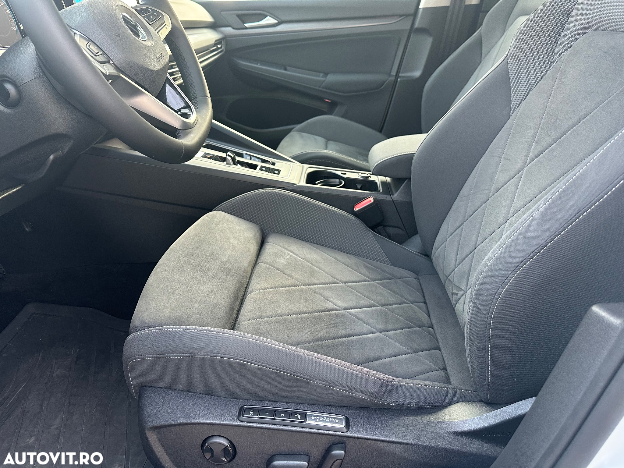 Volkswagen Golf 2.0 TDI DSG Style - 17