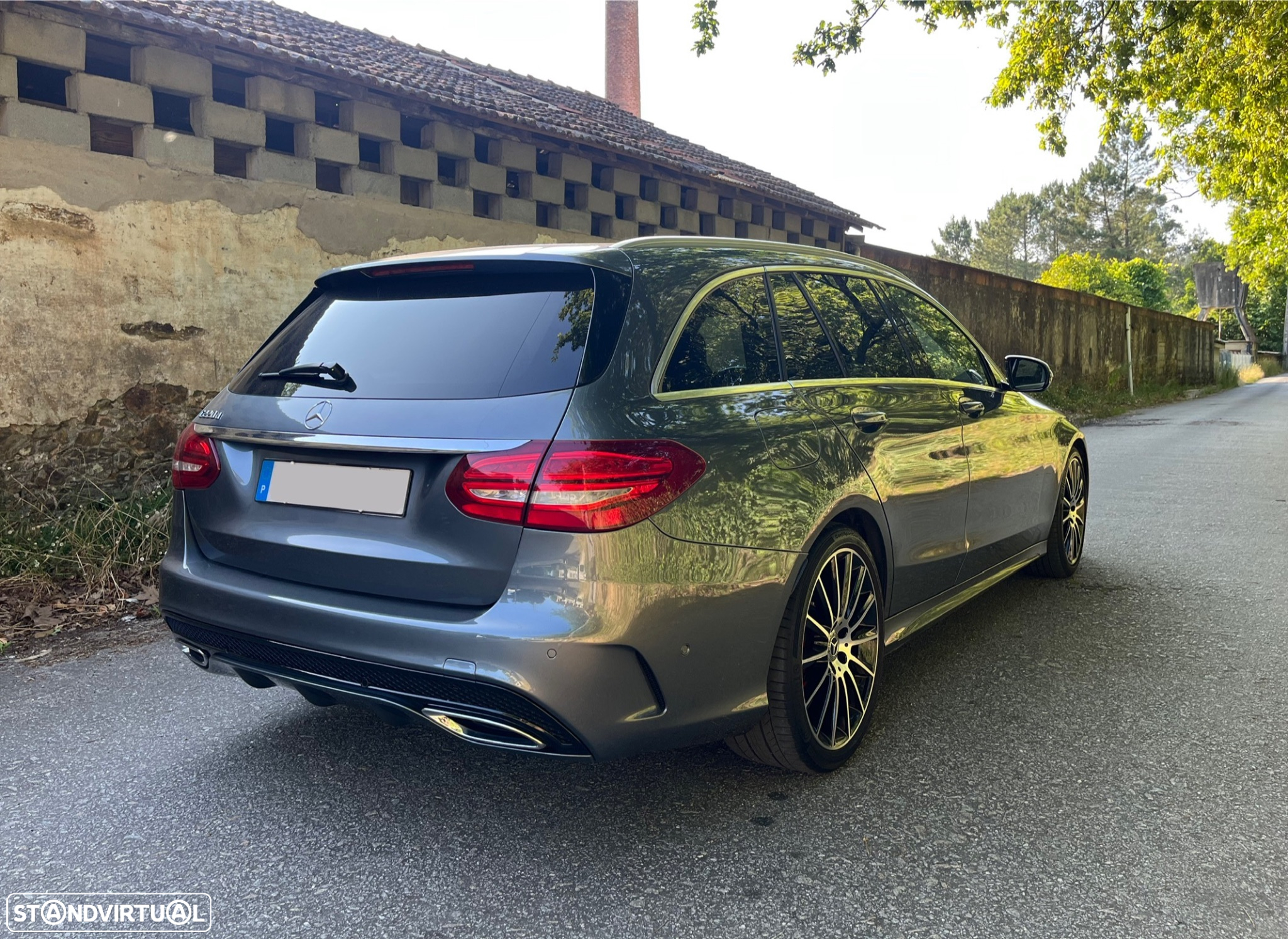 Mercedes-Benz C 220 d AMG Line - 2