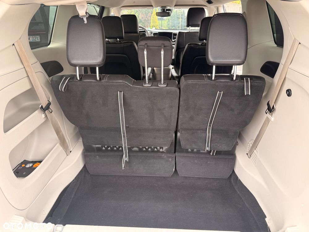 Chrysler Pacifica - 13