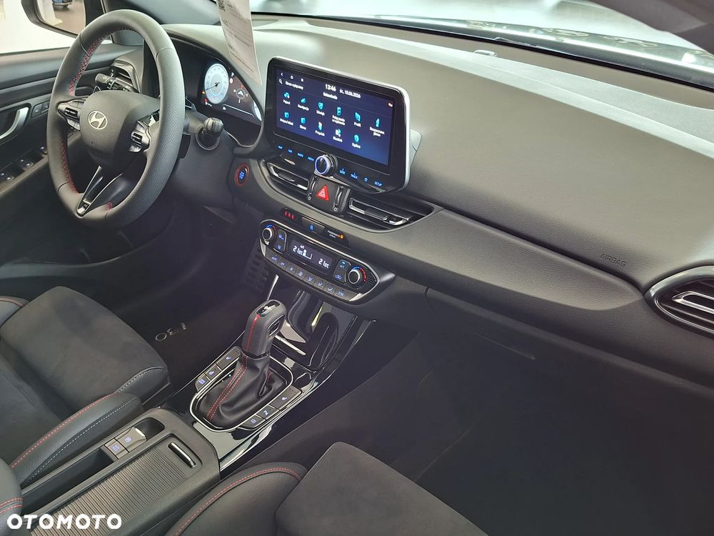 Hyundai i30 1.6 T-GDI Modern DCT - 11