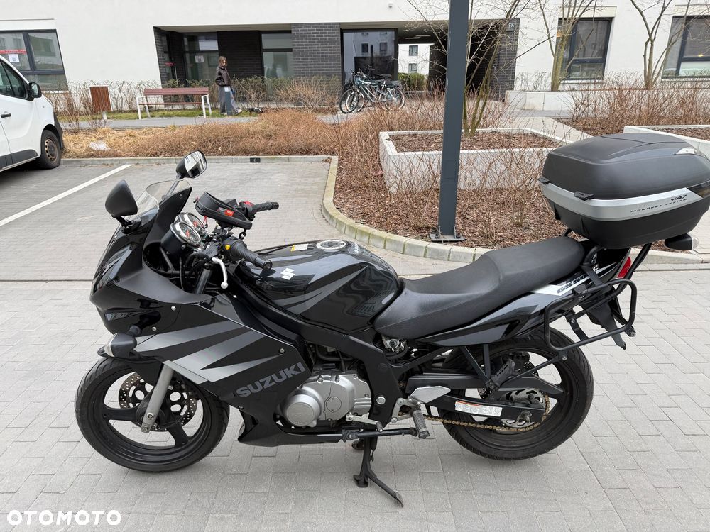 Suzuki GS - 10