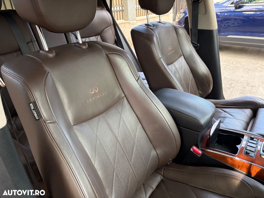 Infiniti FX 50 FX50 5.0L V8 S Premium AWD - 12