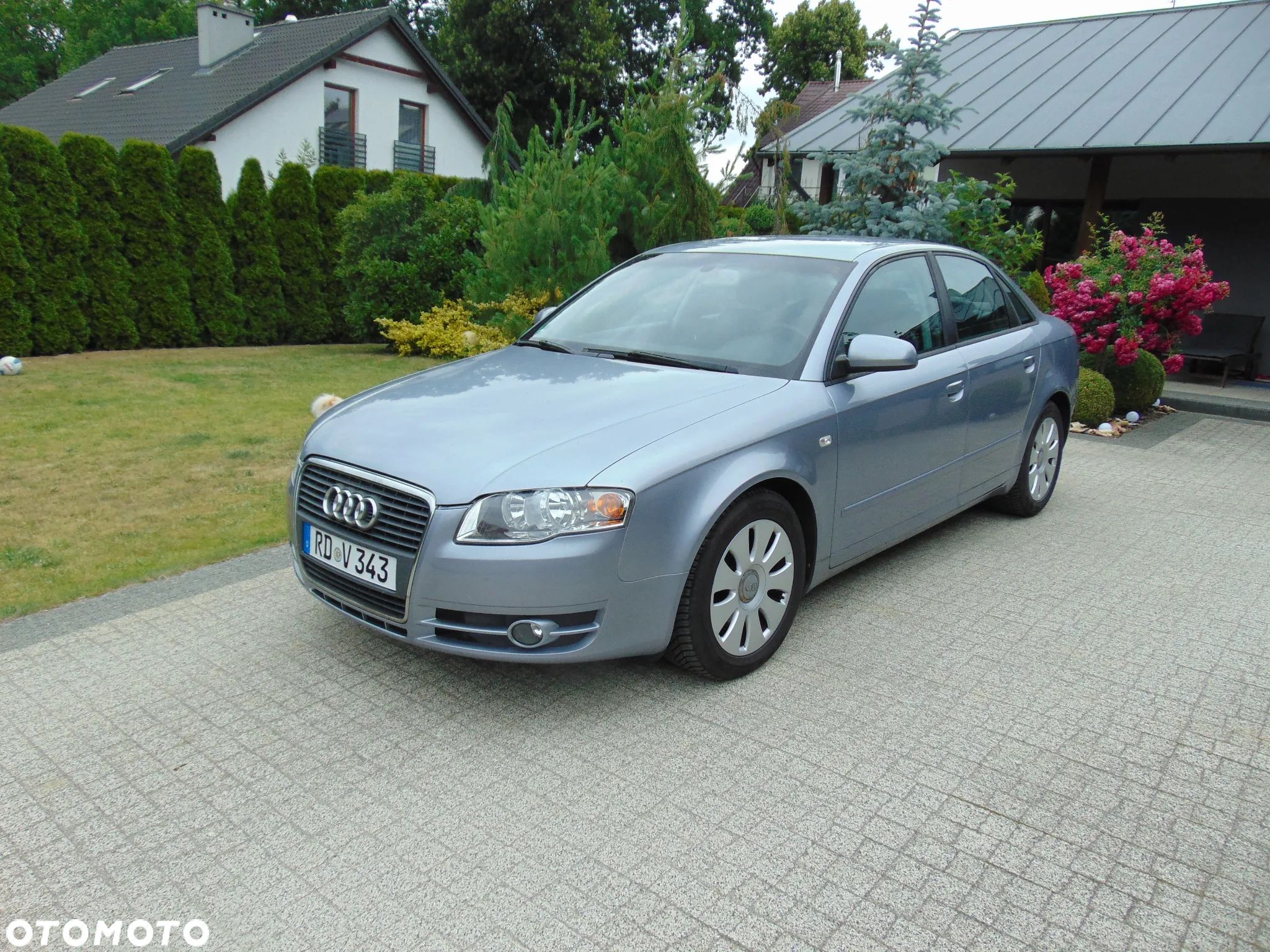 Audi A4 - 1