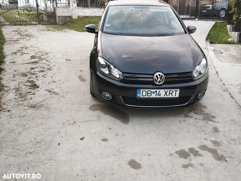 Volkswagen Golf - 1