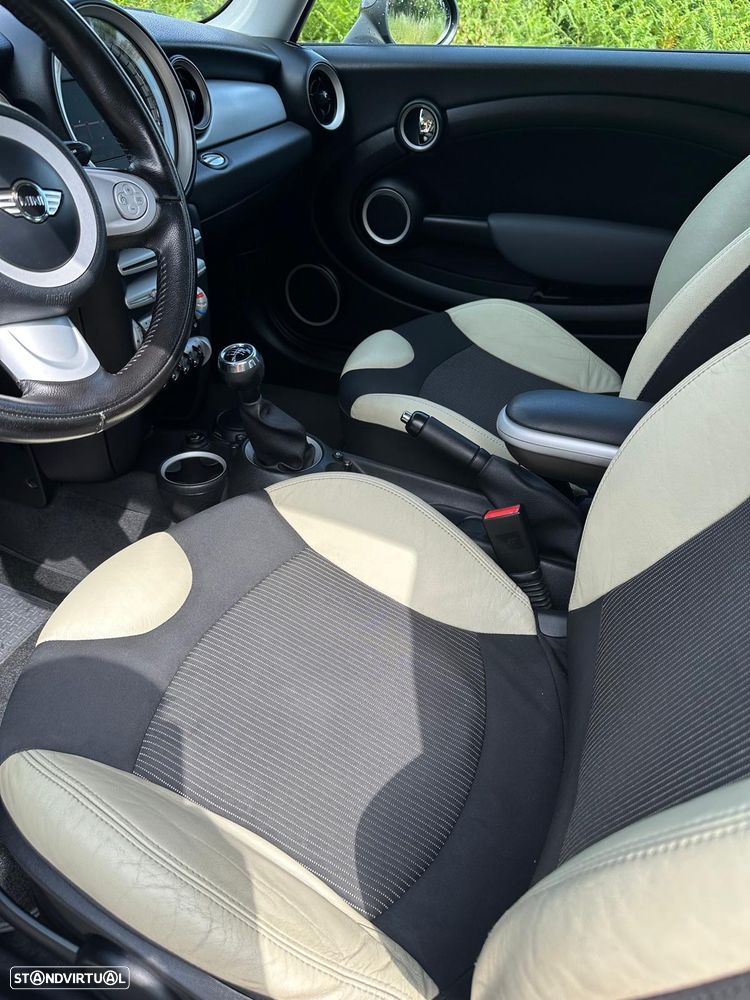 MINI 3 Portas Cooper D - 6