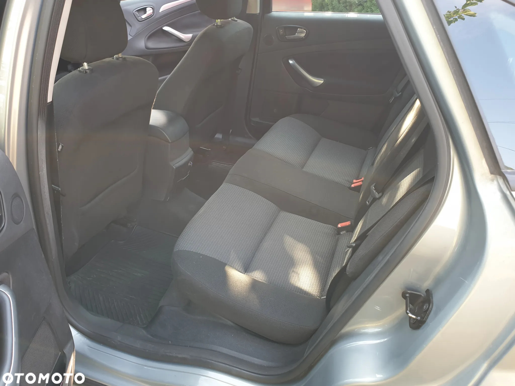 Ford Mondeo 2.0 Gold X - 19