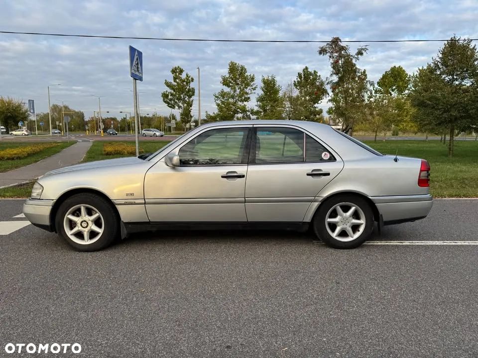 Mercedes-Benz Klasa C 220 D Elegance - 5