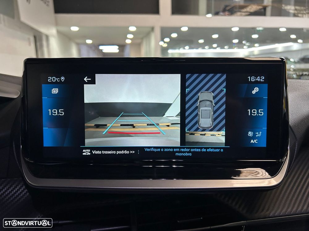 Peugeot 2008 1.2 PureTech Allure Pack - 31