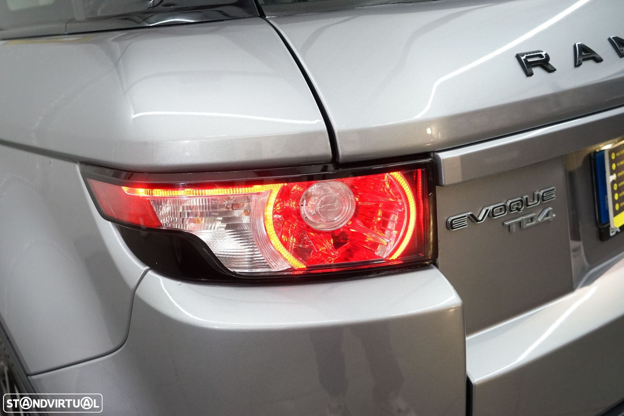 Land Rover Range Rover Evoque 2.2 TD4 Pure - 15